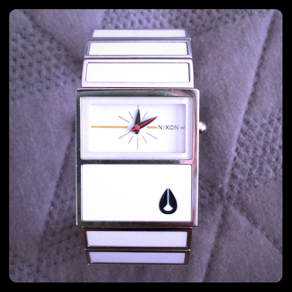 EUC white nixon chalet watch